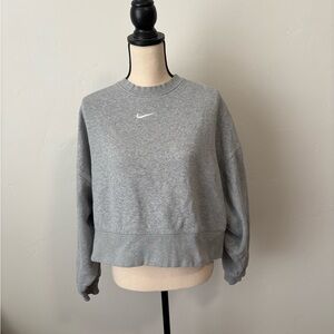 Nike Heather Gray Cropped Sweatshirt